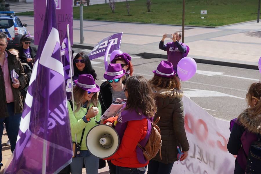 Fotos: Manifestación Día de la Mujer Trabajadora en Arroyo de la Encomienda