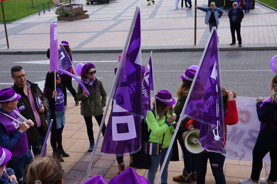 Fotos: Manifestación Día de la Mujer Trabajadora en Arroyo de la Encomienda