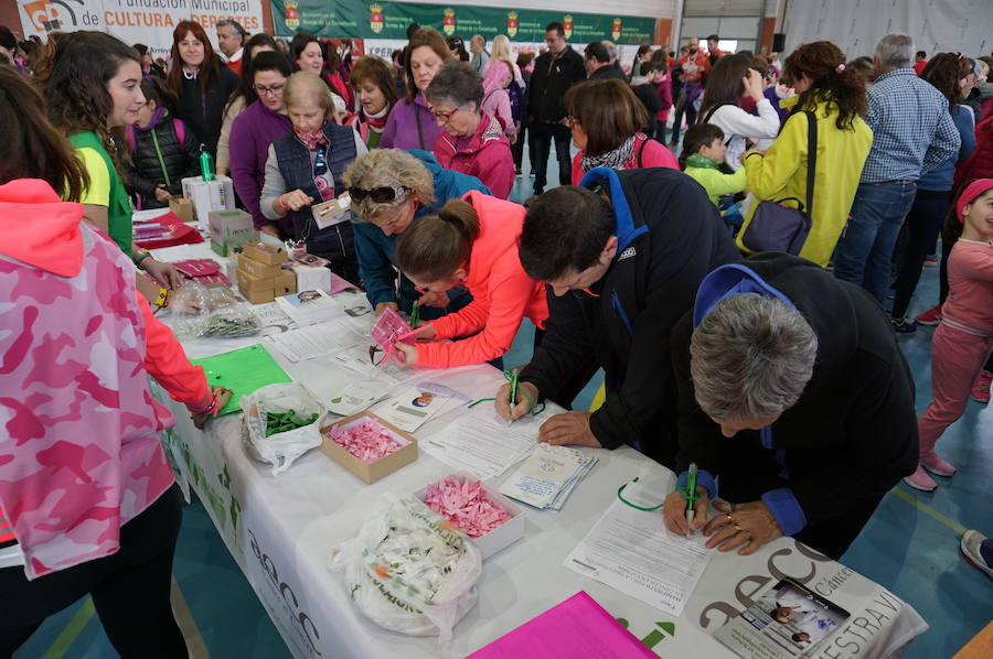 Fotos: VIII Marcha Solidaria contra el Cáncer de Arroyo de la Encomienda