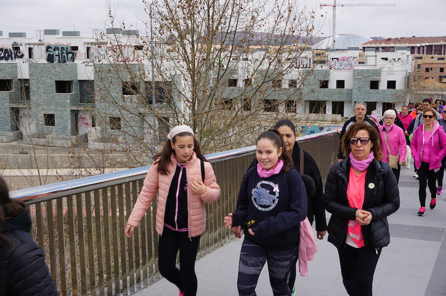 Fotos: VIII Marcha Solidaria contra el Cáncer de Arroyo de la Encomienda