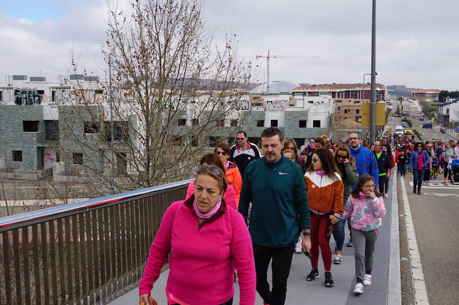 Fotos: VIII Marcha Solidaria contra el Cáncer de Arroyo de la Encomienda