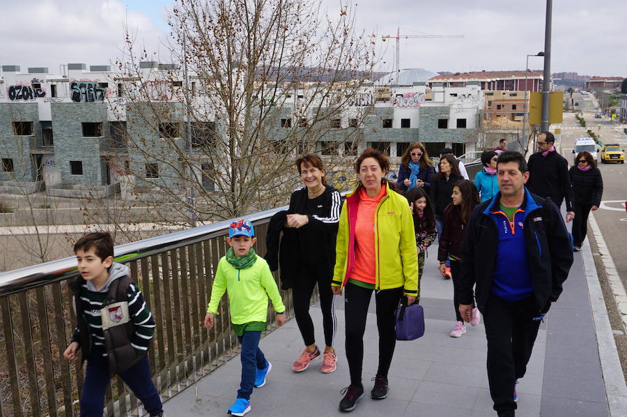 Fotos: VIII Marcha Solidaria contra el Cáncer de Arroyo de la Encomienda