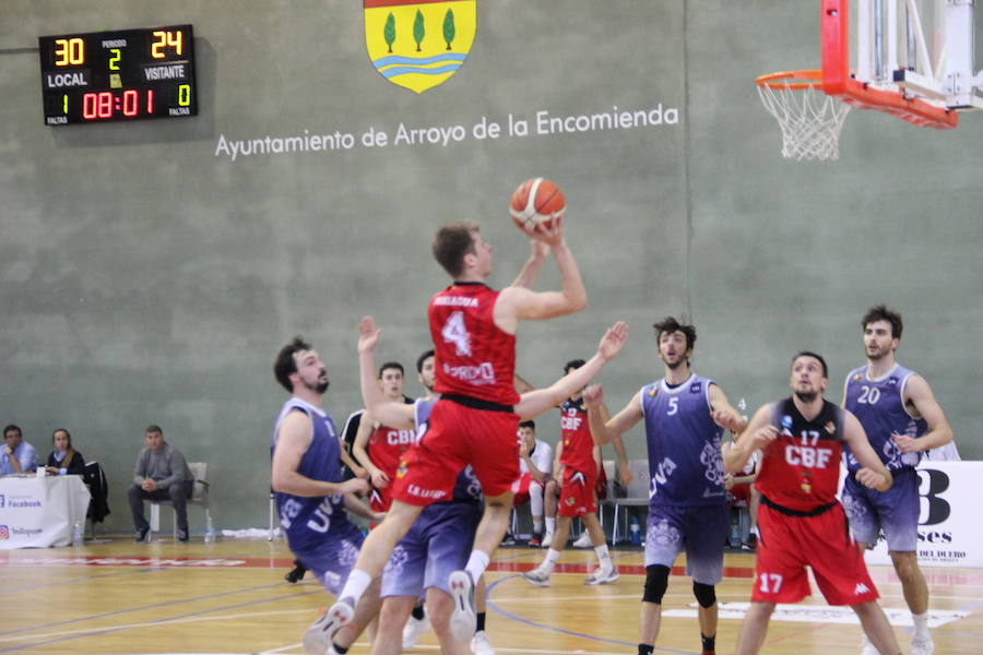Fotos: Partido CB La Flecha- UVA derbi local baloncesto Liga EBA