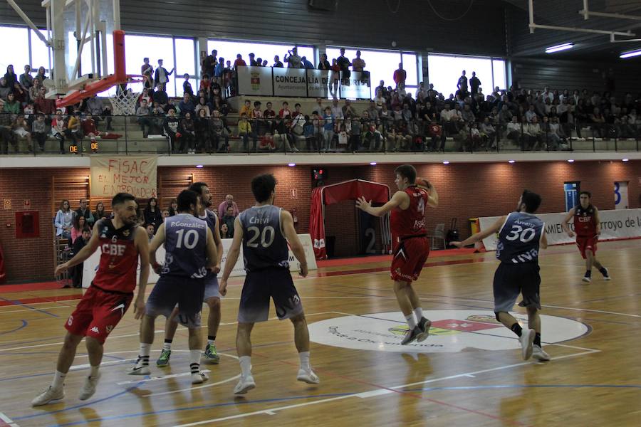 Fotos: Partido CB La Flecha- UVA derbi local baloncesto Liga EBA