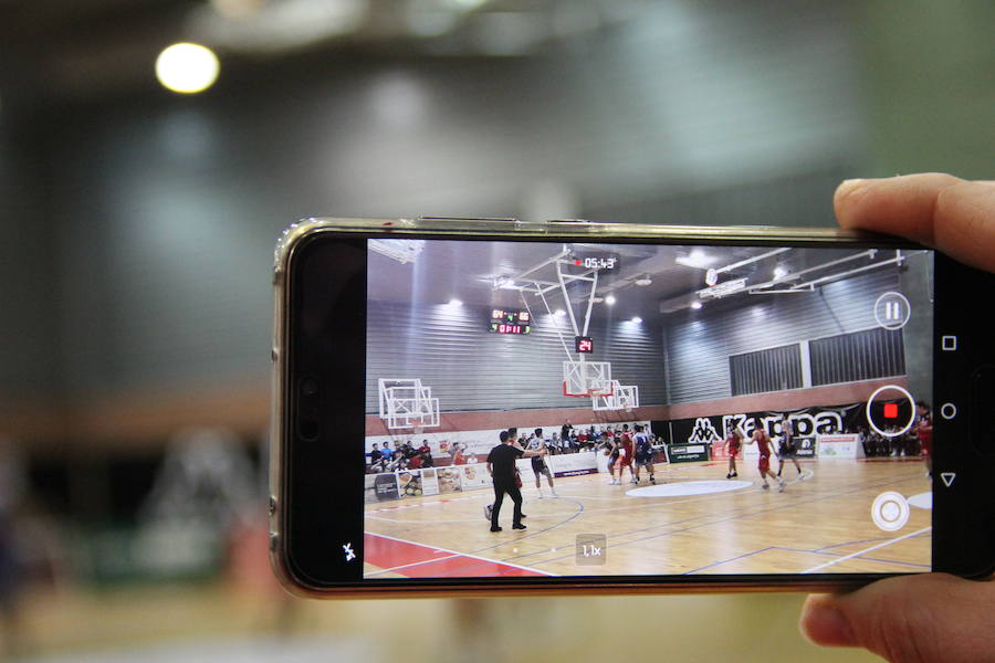 Fotos: Partido CB La Flecha- UVA derbi local baloncesto Liga EBA
