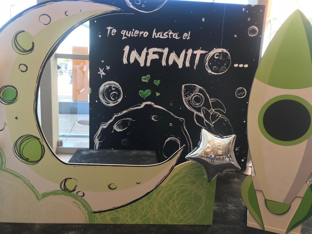 Decoración con motivo del Día de la Madre en RÍO Shopping. 