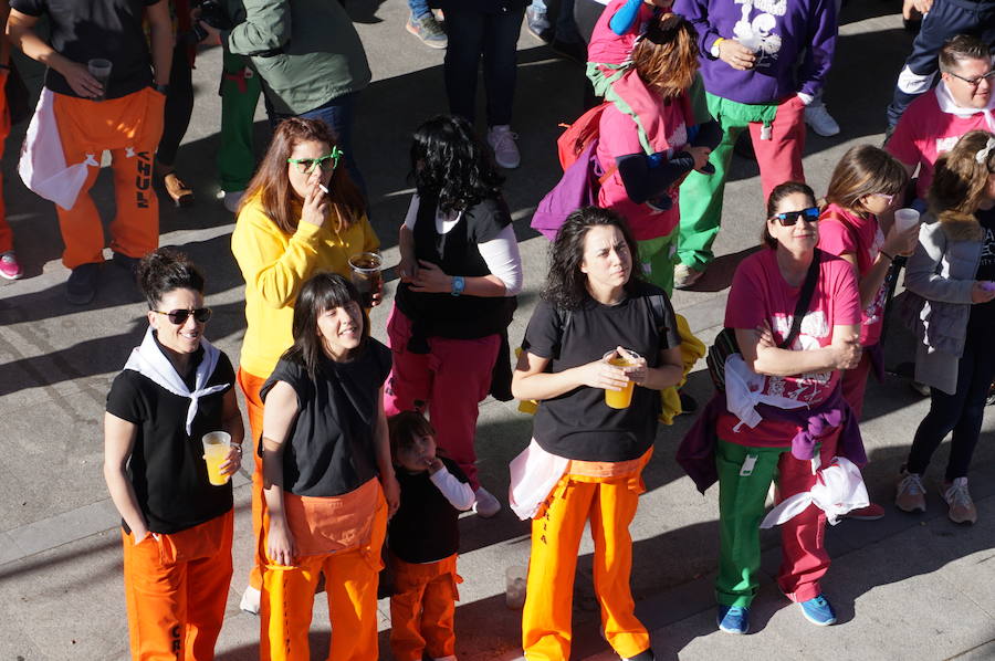 Fotos: Fiestas de Arroyo. San Juan Evangelista. Pregón y desfile de peñas