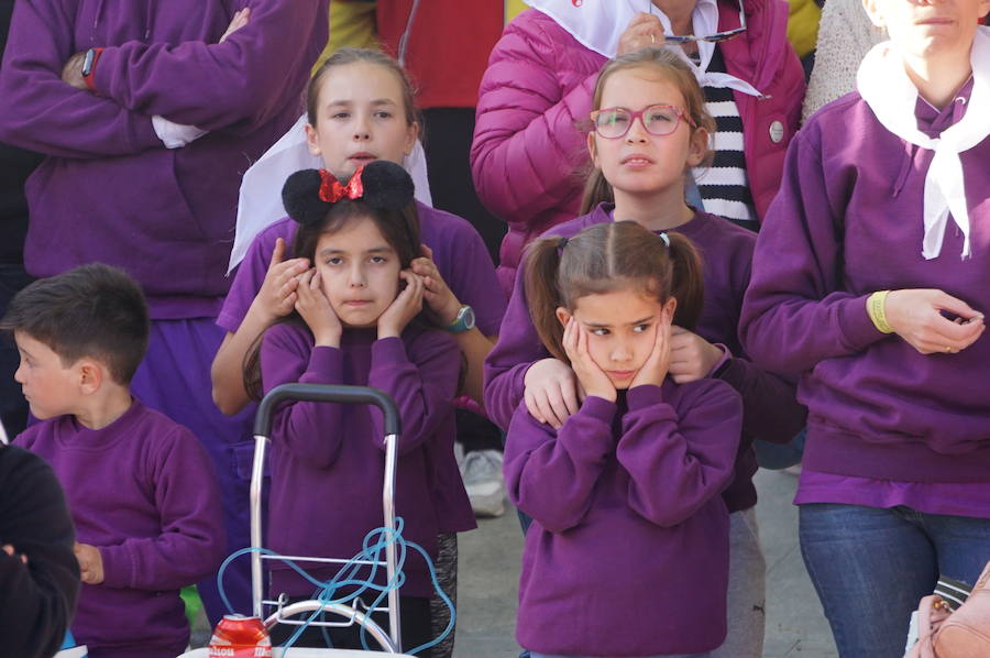 Fotos: Fiestas de Arroyo. San Juan Evangelista. Pregón y desfile de peñas