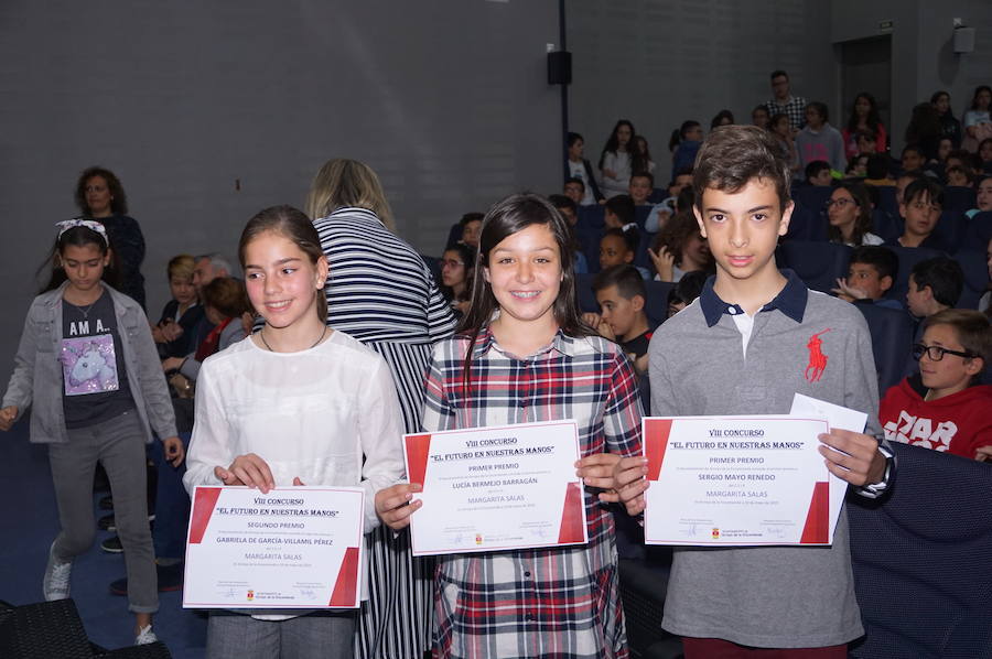 Fotos: Entrega de premios del VII concurso 'El Futuro en Nuestras Manos’
