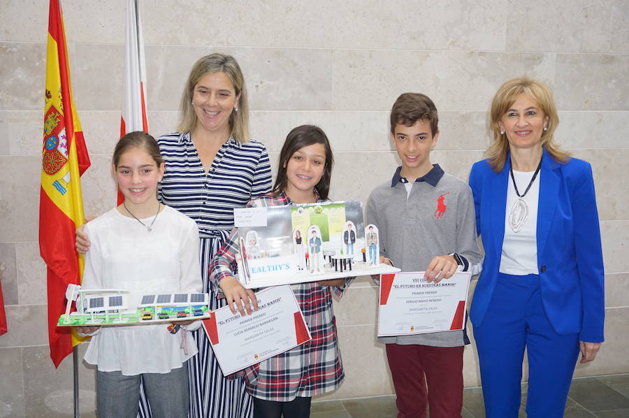 Fotos: Entrega de premios del VII concurso 'El Futuro en Nuestras Manos’