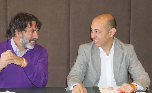 Los dos primeros de la lista de Ciudadnos en Arroyo. 
