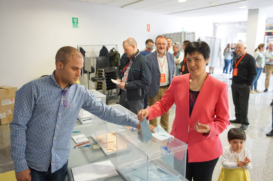 Fotos: Candidatos a la alcaldía de Arroyo y normalidad en los colegios electorales