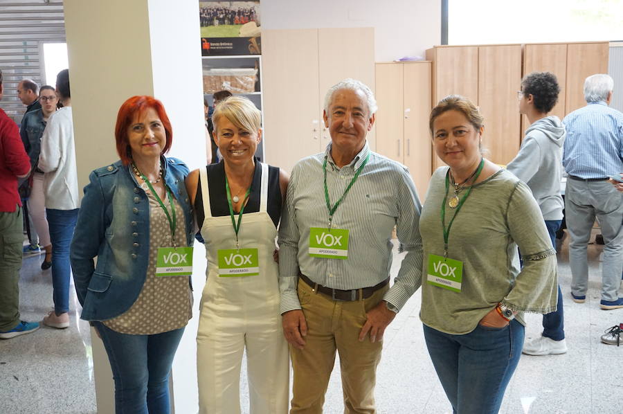 Fotos: Candidatos a la alcaldía de Arroyo y normalidad en los colegios electorales