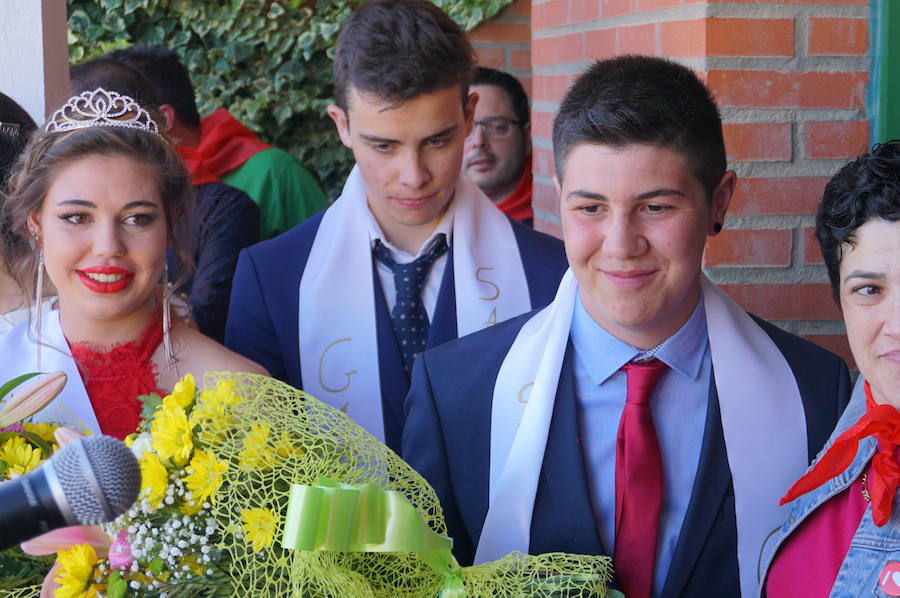 Fotos: Pregón y desfile de peñas fiestas de La Flecha