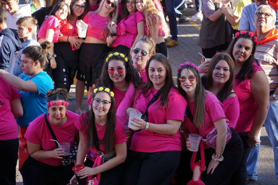 Fotos: Pregón y desfile de peñas fiestas de La Flecha