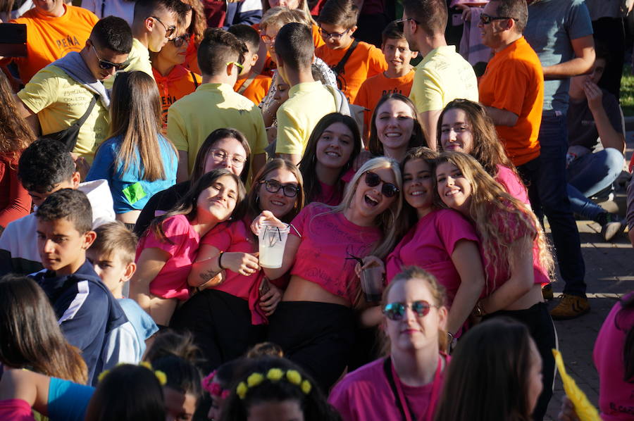 Fotos: Pregón y desfile de peñas fiestas de La Flecha