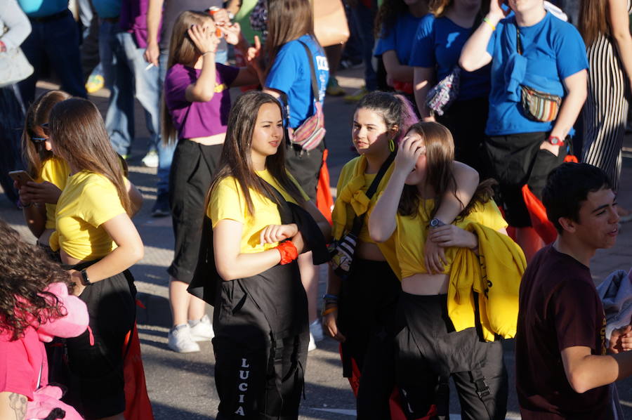 Fotos: Pregón y desfile de peñas fiestas de La Flecha