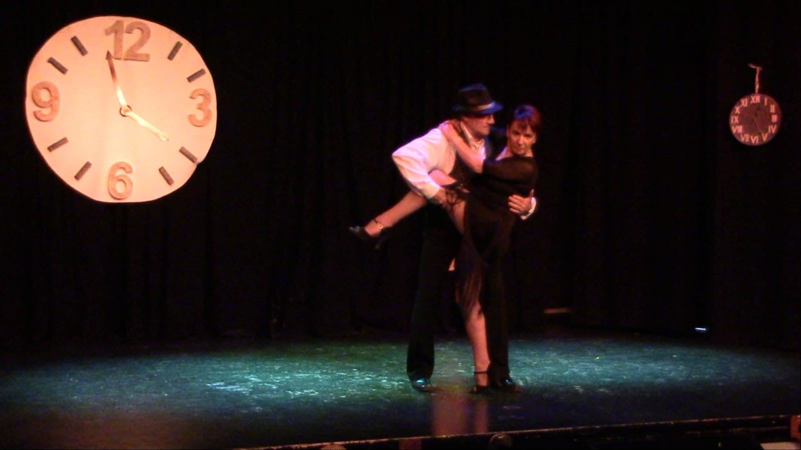 Fotos: Fin de curso Escuela de Danza de Arroyo