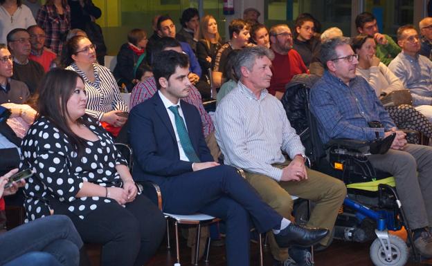 Autoridades presentes en al acto. 