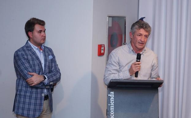 El alcalde de Arroyo, Sarbelio Fernández, en su intervención defendiendo el mundo de los toros. 