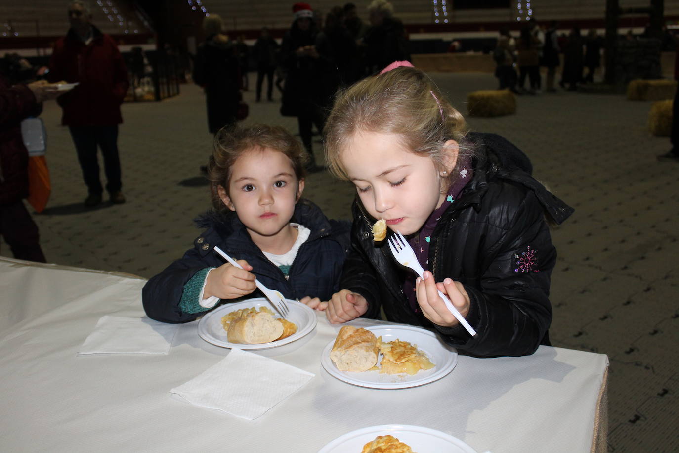 Adoración de los Reyes Magos al Niño Jesús en el portal de Belén. 