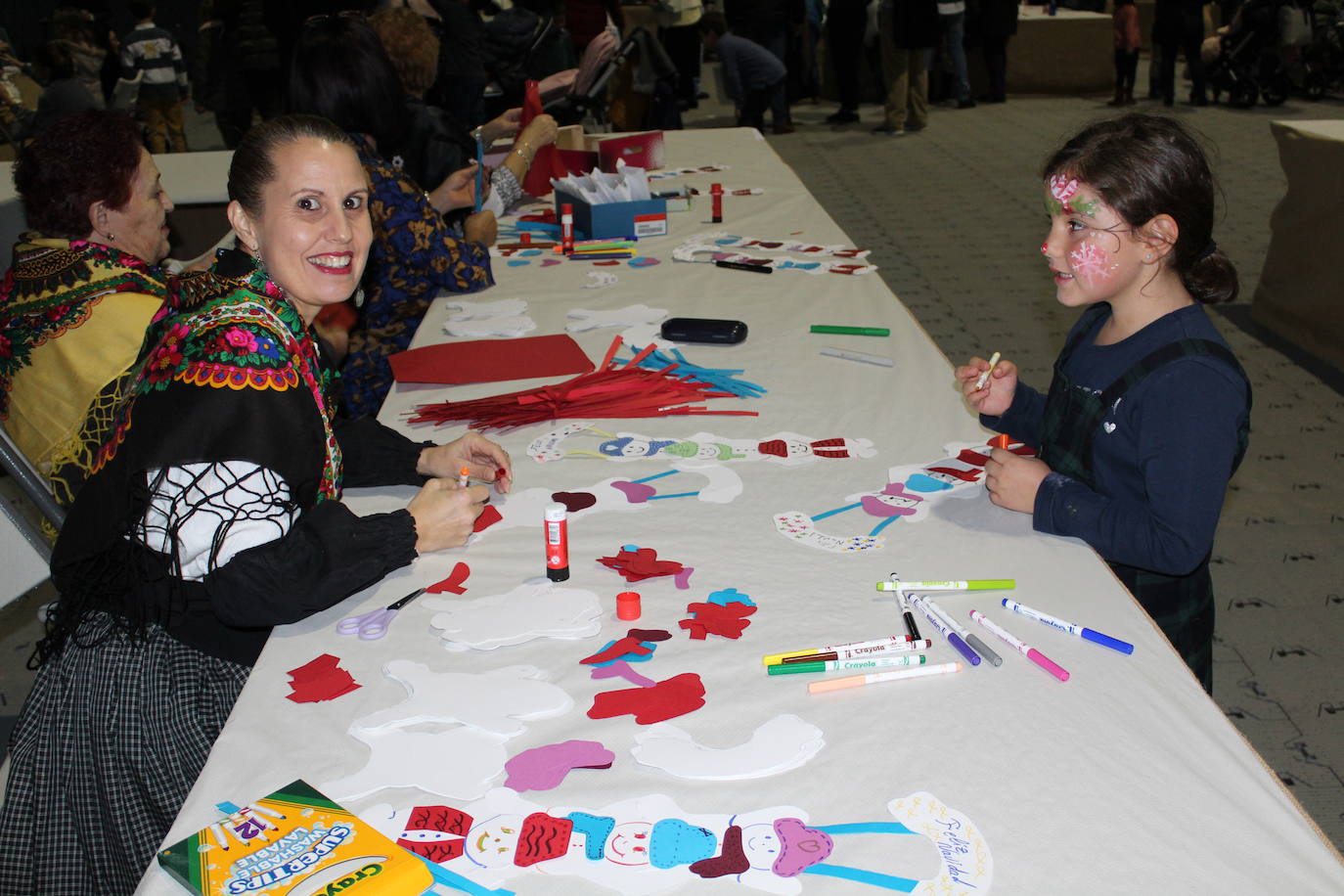 Adoración de los Reyes Magos al Niño Jesús en el portal de Belén. 