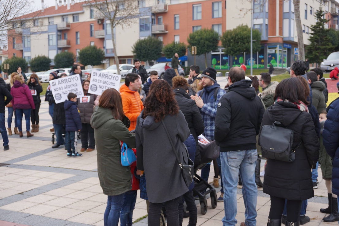 Lectura del manifiesto de la plataforma. 