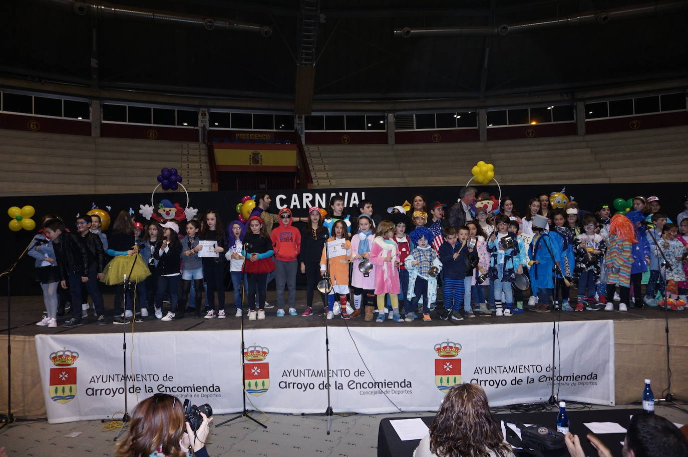 La comparse El Batacazo ganó el concurso infantil de chirigotas de Arroyo. 