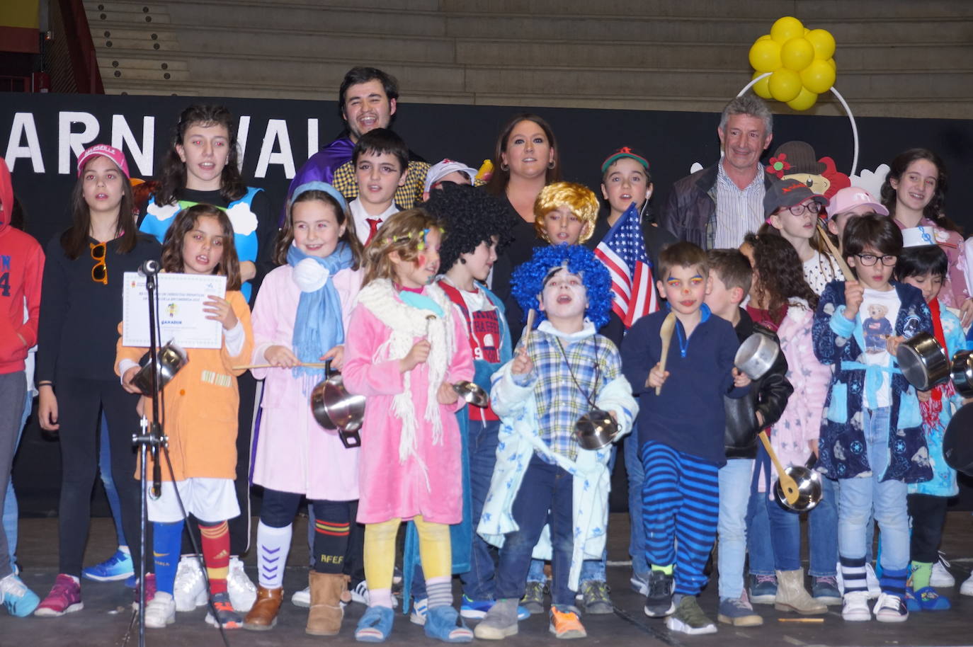 La comparse El Batacazo ganó el concurso infantil de chirigotas de Arroyo. 