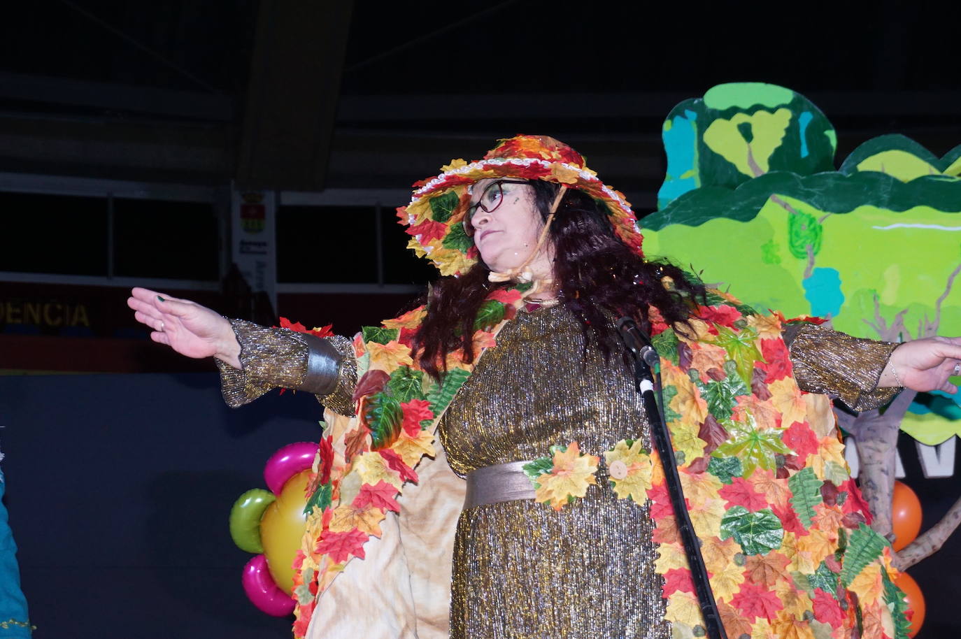 La comparsa Los de Siempre, con la chirigota Venimos Encantados, ganaron el concurso de Arroyo previo a las Bodas de Plata. 