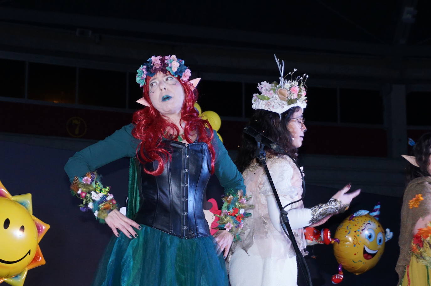 La comparsa Los de Siempre, con la chirigota Venimos Encantados, ganaron el concurso de Arroyo previo a las Bodas de Plata. 