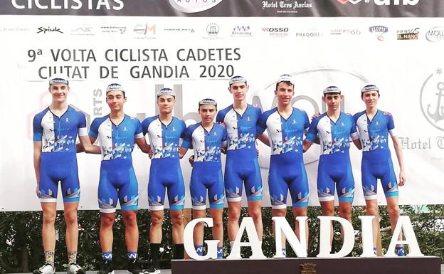 Equipo cadete NorInver que acudió a la IX Vuelta a Gardía. 