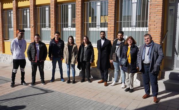 Alumnos y profesores del último curso de formación y empleo celebrado en Arroyo. 