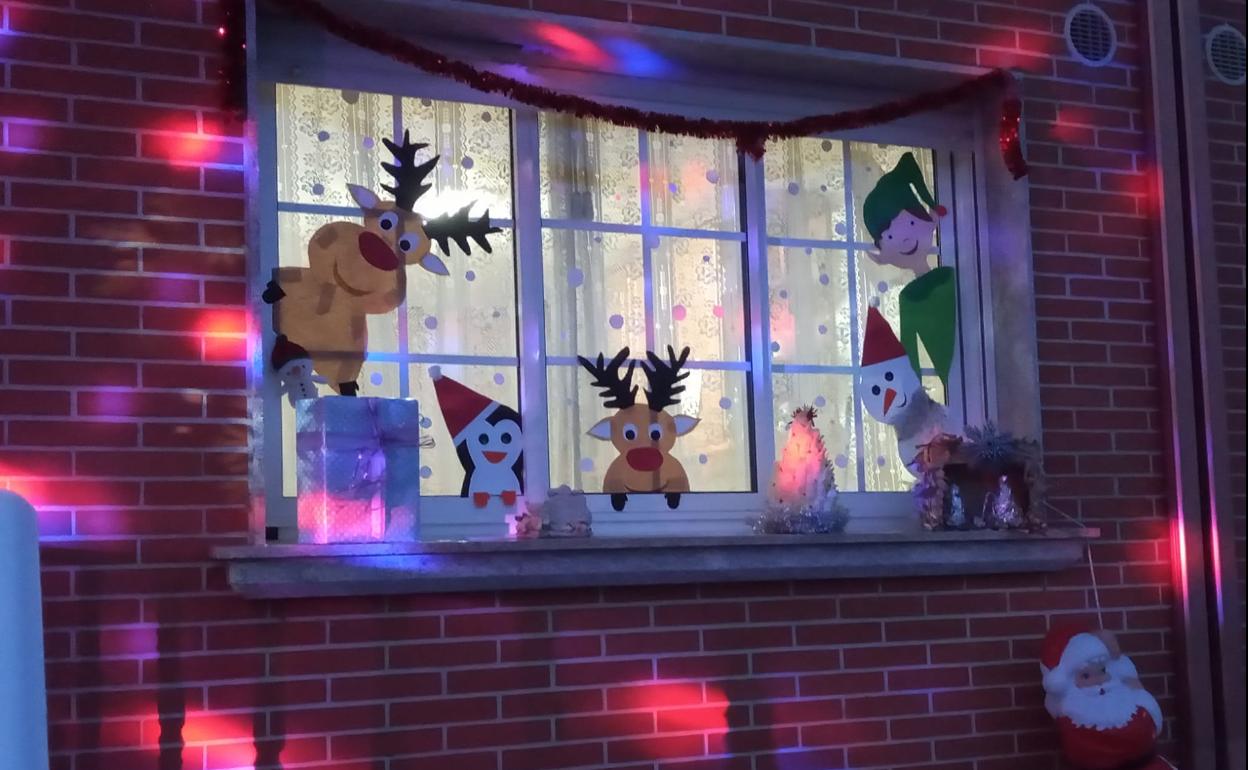 Decoración de la casa de la calle Victoria 45 de Sotoverde, en Arroyo. 