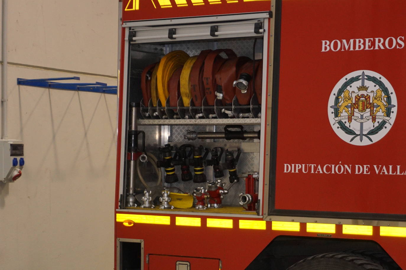 El alcalde de Arroyo, Sarbelio Fernández, dio la bienvenida a los nuevos bomberos del parque de Arroyo y les agradeció su esfuerzo y profesionalidad con los mejores deseos para el desempeño de sus funciones. 