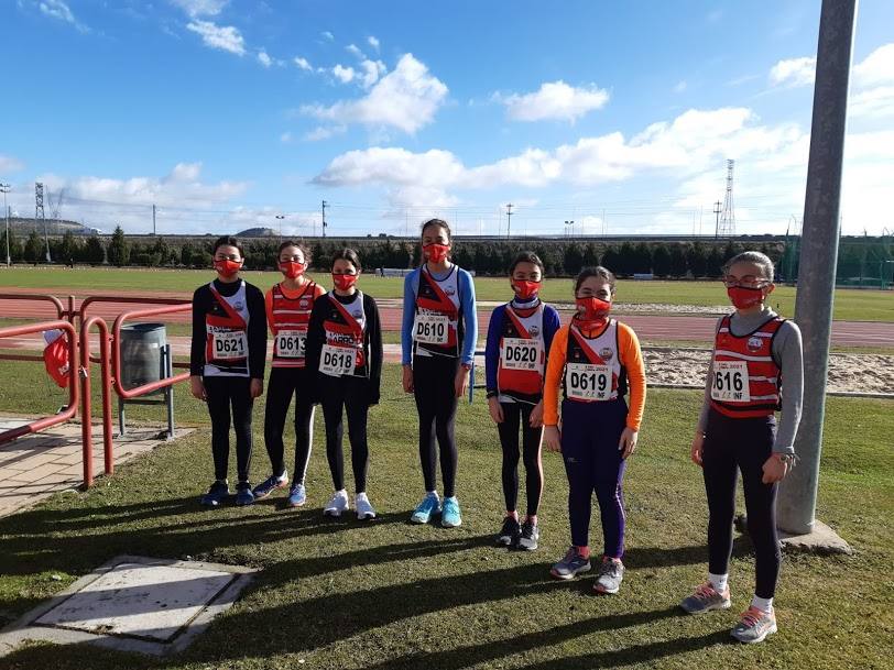 Los niños y jóvenes del Club Atletismo Arroyo regresaron a la competición el pasado fin de semana con muy buenos resultados. 