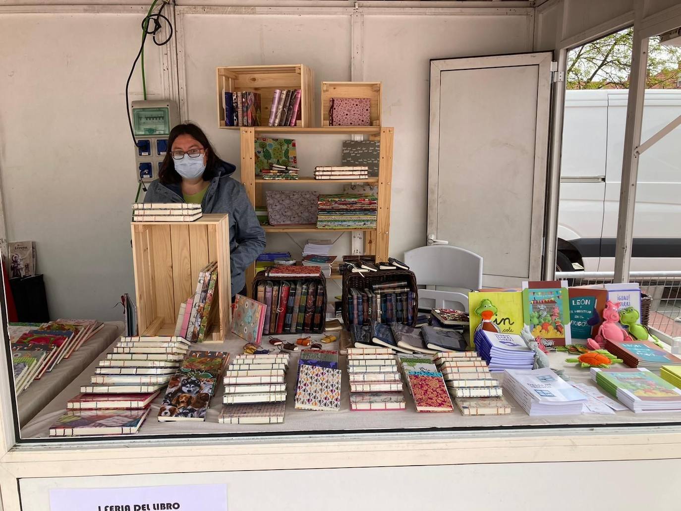 Todas las actividades de la I Feria del Libro de Arroyo han contado con destacada asistencia de público. 