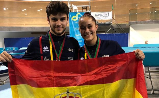 Andrés Martínez posa orgulloso tras lograr el bronce mundial. 