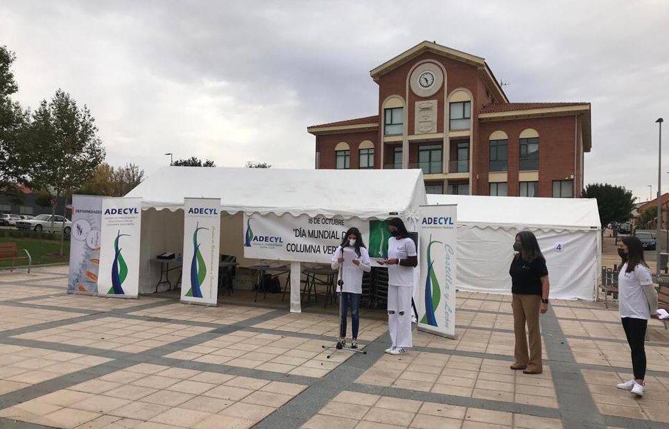 Participantes en la jornada de concienciación y apoyo a ADECYL en Arroyo de la Encomienda. 
