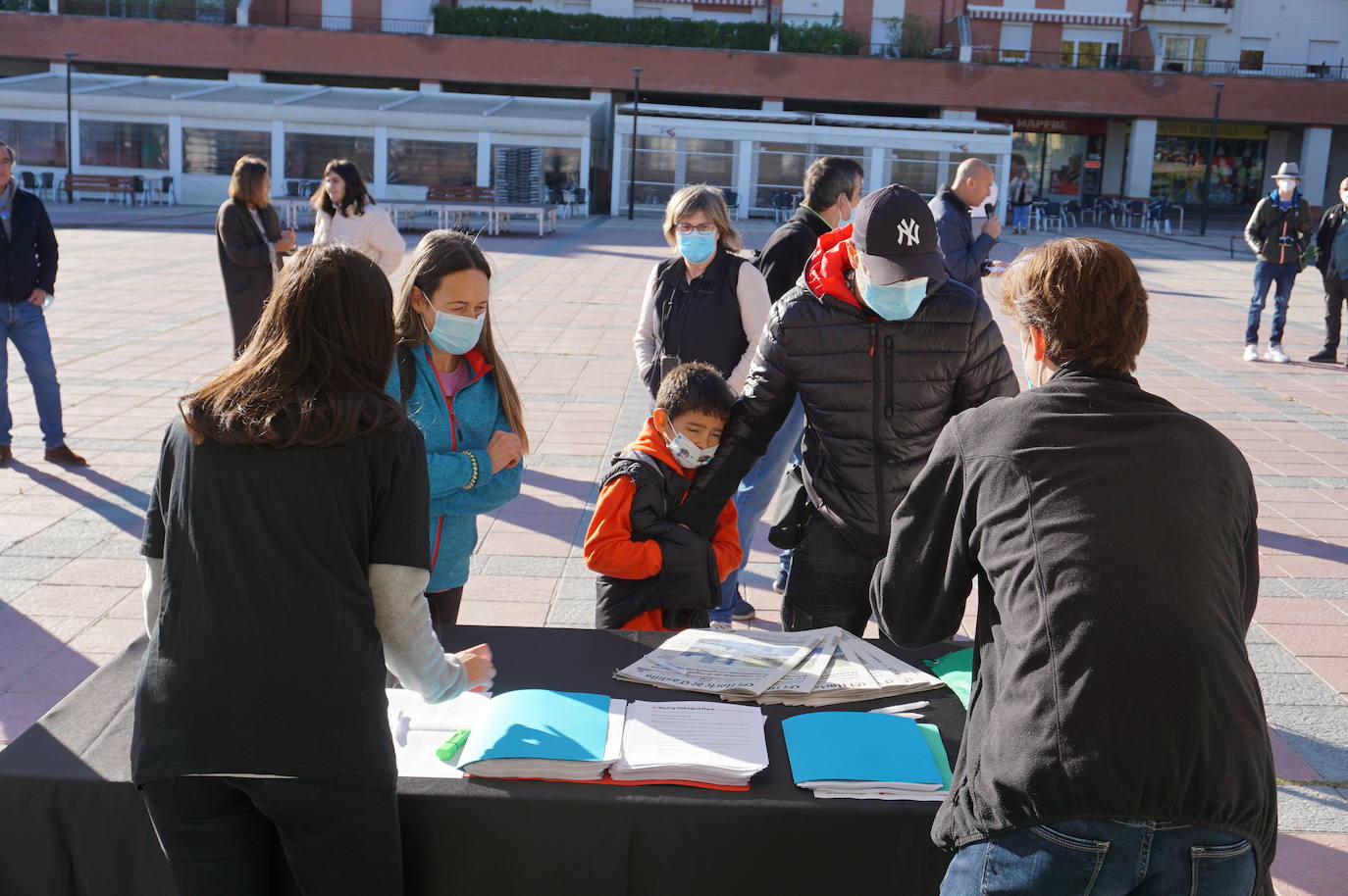 Más de un centenar de participantes en el I Rally Fotográfico de Arroyo de la Encomienda. 