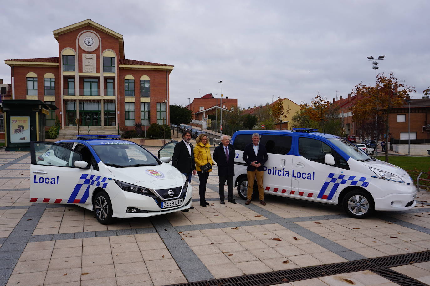 Presentación y entrega de los vehículos de la Policía Local de Arroyo. 