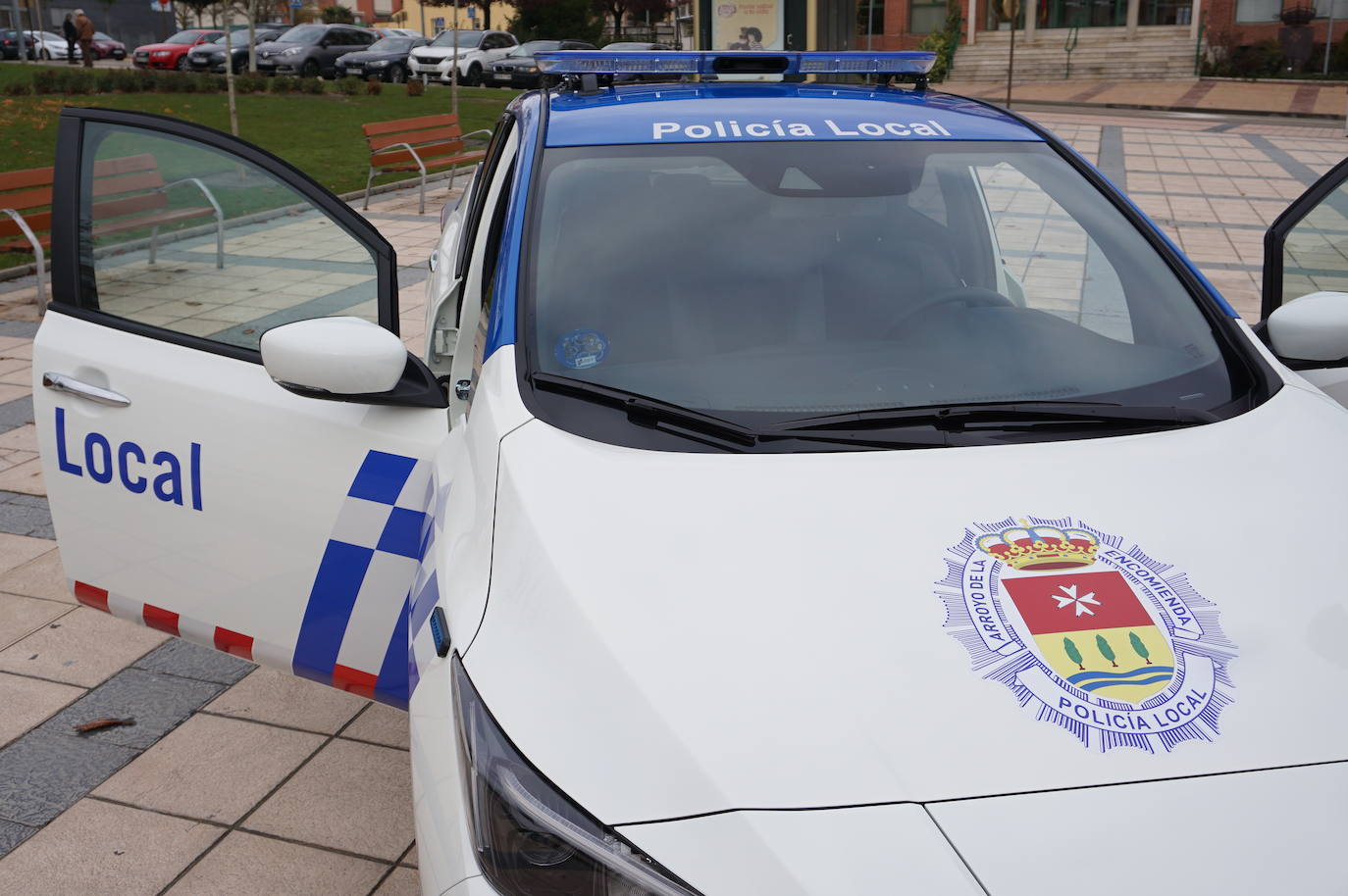 Presentación y entrega de los vehículos de la Policía Local de Arroyo. 