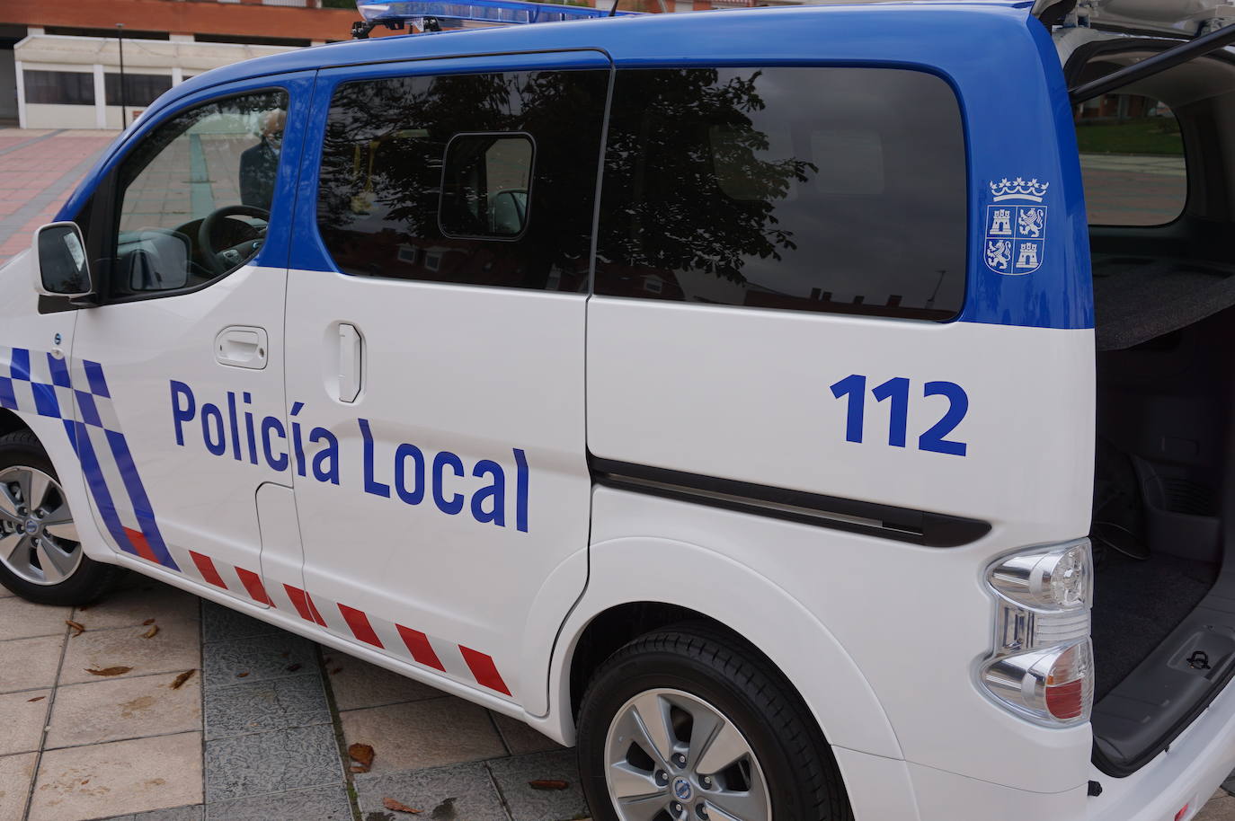 Presentación y entrega de los vehículos de la Policía Local de Arroyo. 
