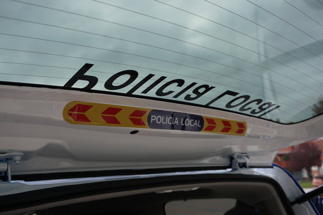 Presentación y entrega de los vehículos de la Policía Local de Arroyo. 