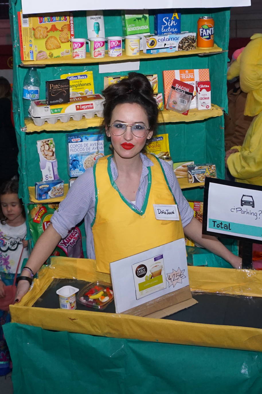 Superhéroes en el concurso de disfraces del carnaval de Arroyo. 