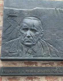 Imagen secundaria 2 - Diferentes momentos de la Ruta del Hereje realizada por los vecinos de Arroyo el viernes 8 de abril 