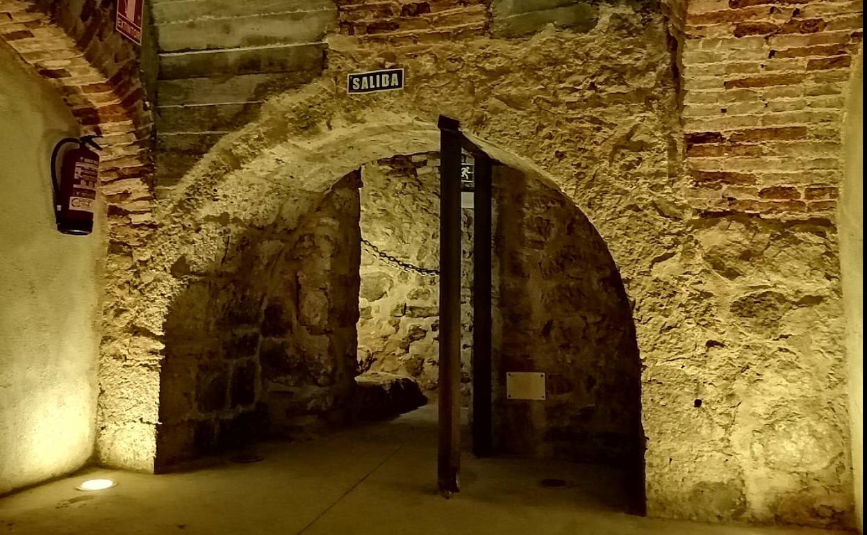 Interior de la antigua bodega de Arroyo de la Encomienda 