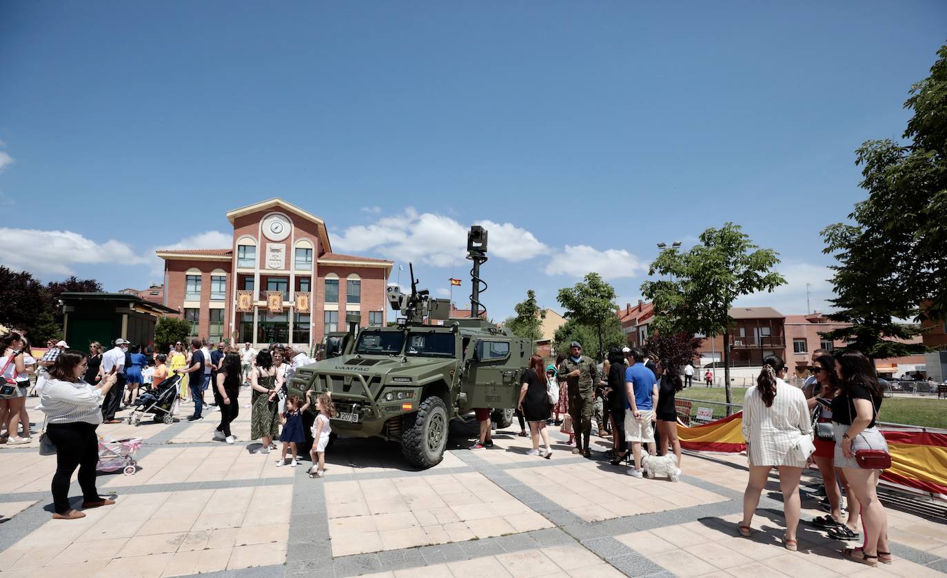 Diferentes momentos de la jura en el municipio. 