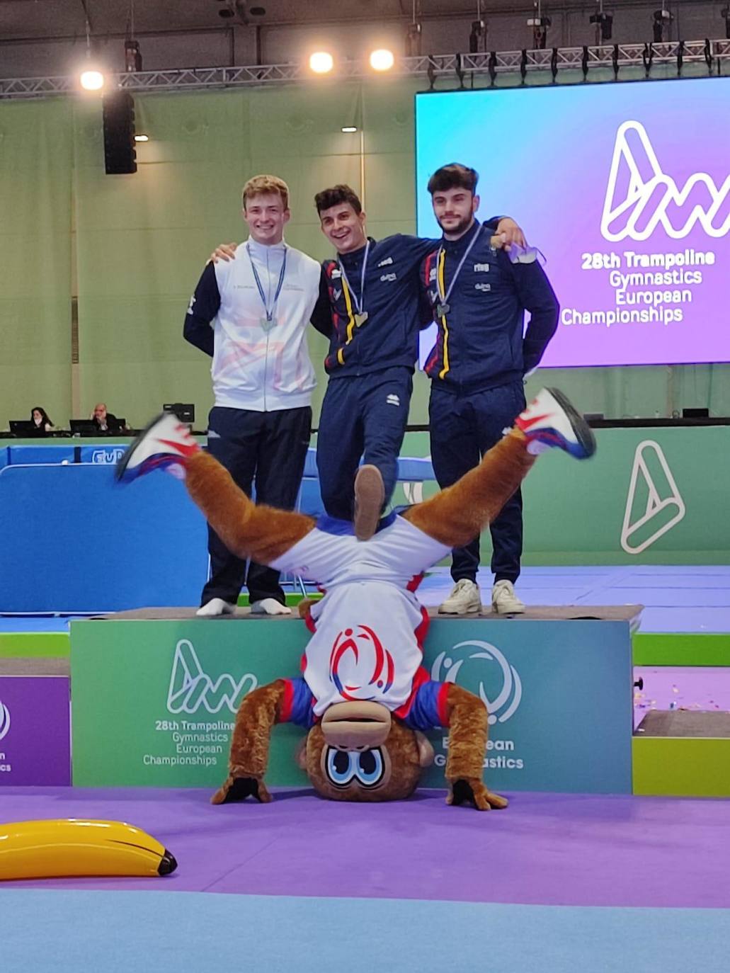Imagen secundaria 2 - Andrés Martínez durante su participación en el campeonato 