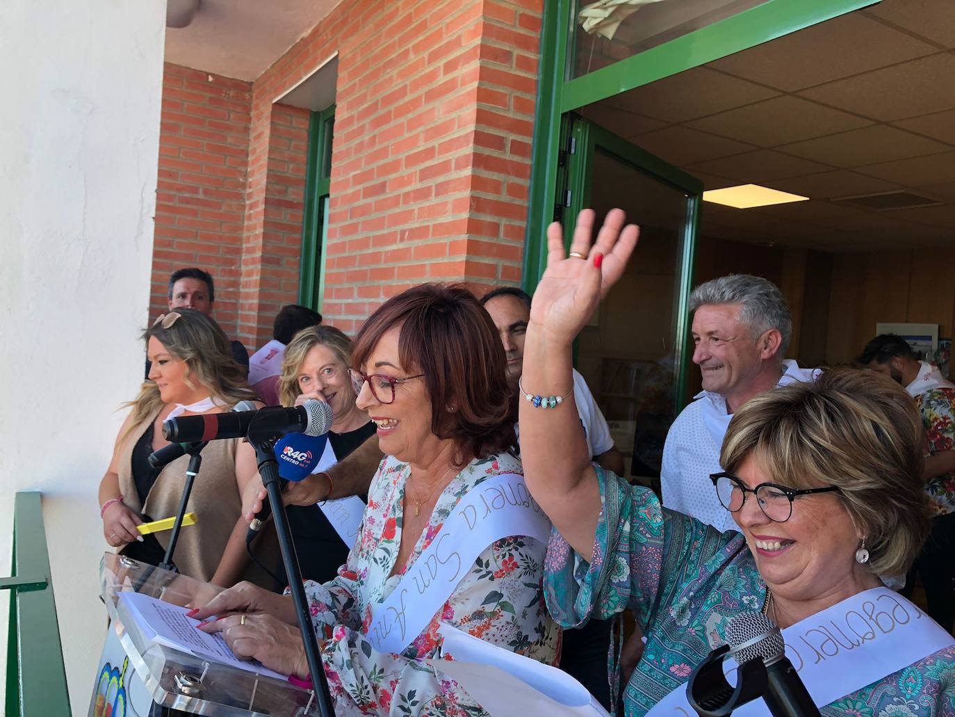 Reyes y reinas de 2022, Pregoneras y corporación municipal tras el pregón inaugural 